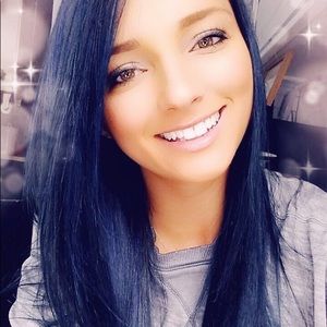 Meet your Posher, Brittney